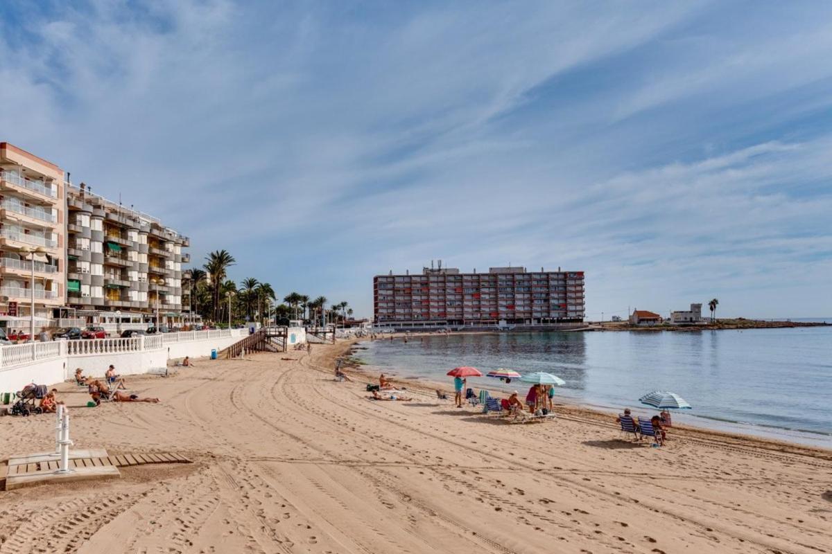 Nice Apartment With Terrace On The Los Locos Beach Торевьиа Экстерьер фото
